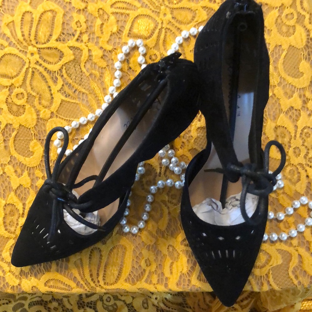 Black Bonnibel Pumps